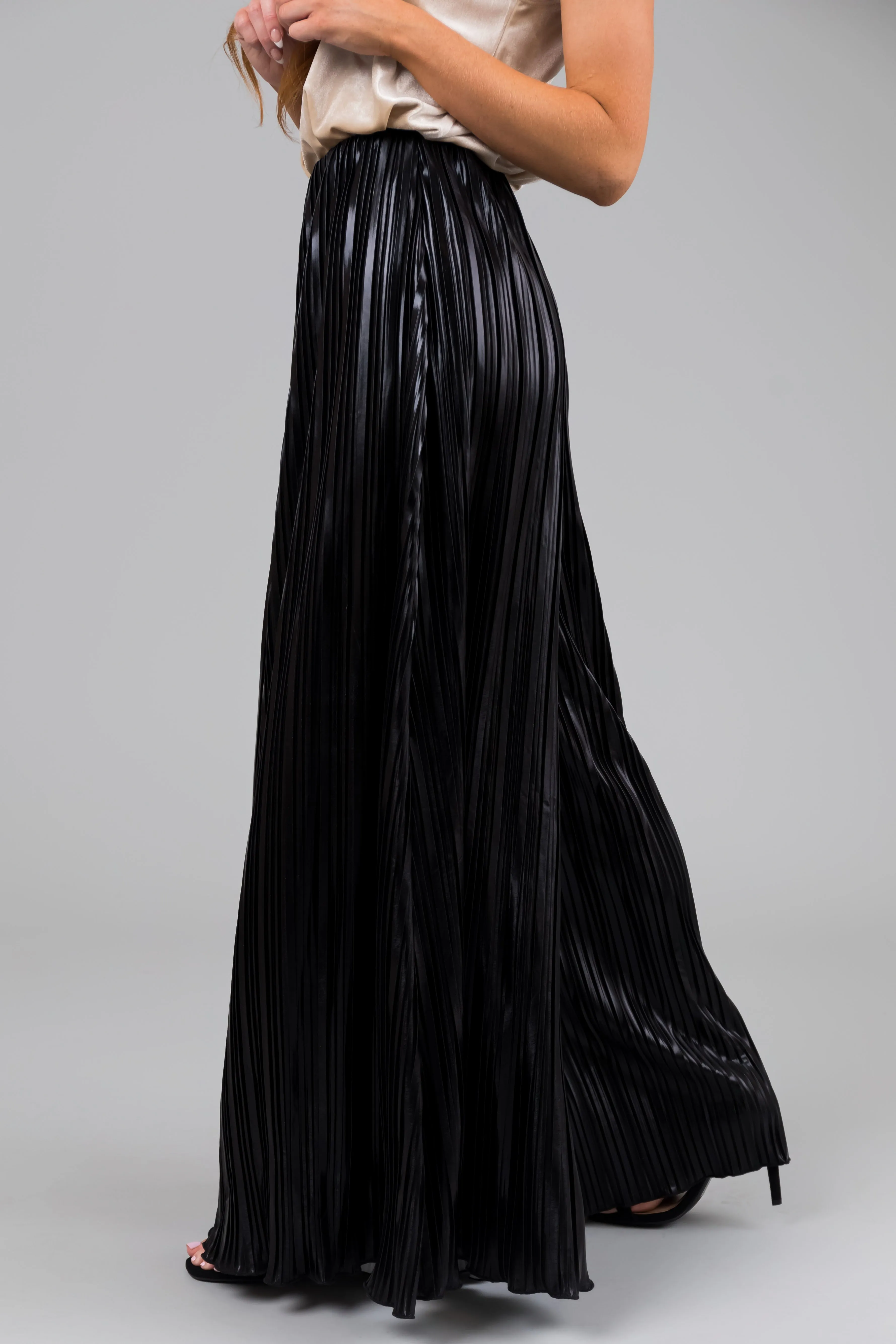 Black Metallic Pleated Flare High Waist Pants