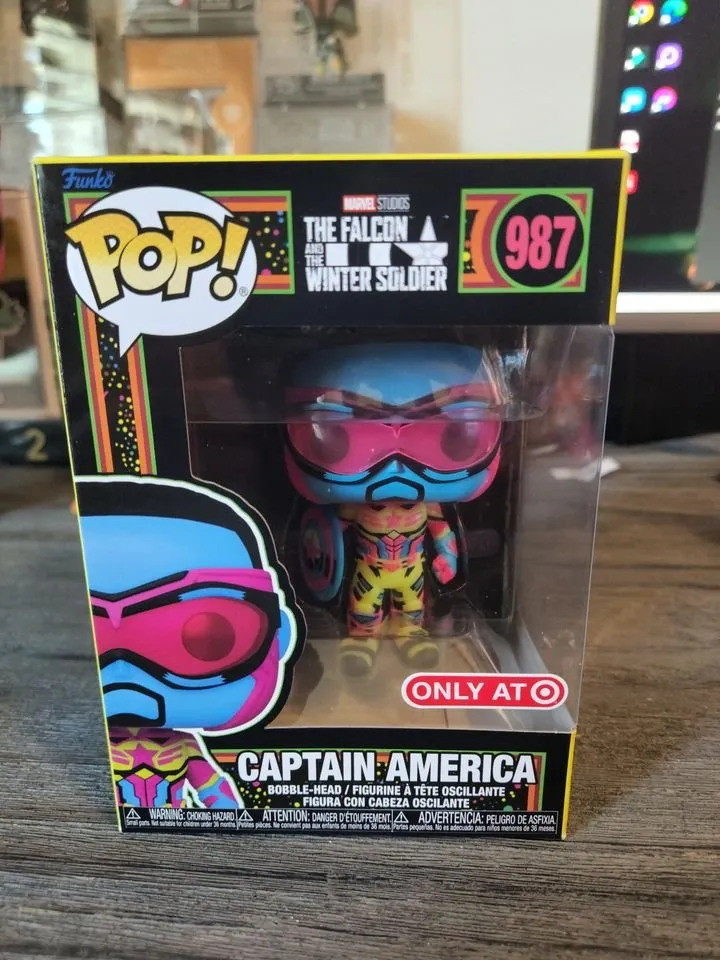 Funko PoP Marvel The Falcon & the Winter Soldier Captain America Blacklight