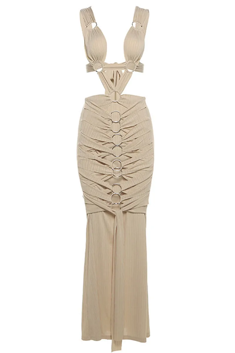 Ribbed Cutout O Ring Pleated Maxi Dress